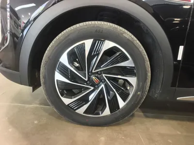 Hongqi HS7 PHEV 2024, 14300 км, за 154383.11 CNY - фото 8