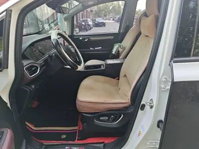 GAC Motor Trumpchi M6 2022, 37100 км, за 123600 CNY - фото 8