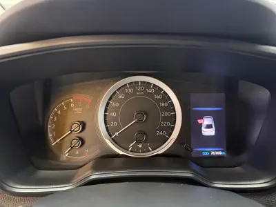 Toyota Corolla 2023, 76000 км, за 56800 CNY - фото 8