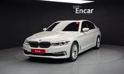 BMW 5-Series · 2020 год