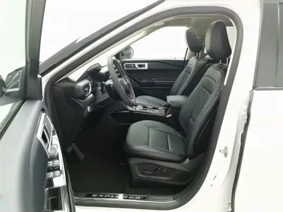 Ford Explorer 2021, 77900 км, за 131800 CNY - фото 10