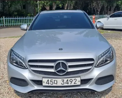 Mercedes-Benz C-Class · 2018 год