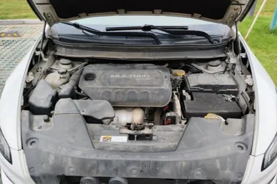 Jeep Cherokee 2016, 91400 км, за 48333.56 CNY - фото 21