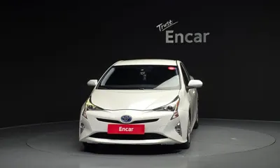 Toyota Prius 2017, 144623 км, за 13000000 KRW
