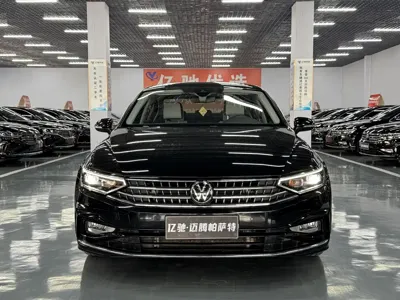 Volkswagen Magotan 2023, 37000 км, за 128800 CNY