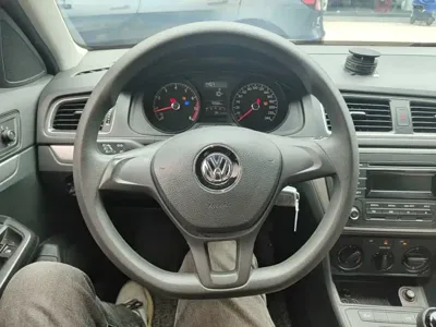 Volkswagen Lavida 2017, 70600 км, за 28400 CNY - фото 11