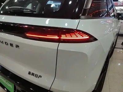 Nissan Teramont 2024, 4900 км, за 193900 CNY - фото 8