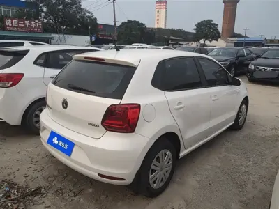 Volkswagen Polo 2017, 54200 км, за 33500 CNY