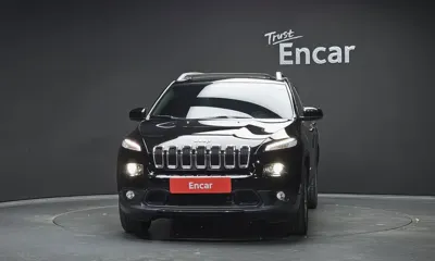 Jeep Cherokee 2018, 166734 км, за 8000000 KRW