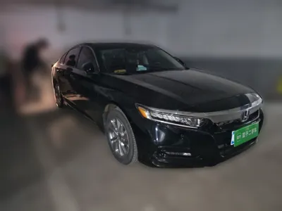 Honda Accord 2018, 72300 км, за 93682.81 CNY