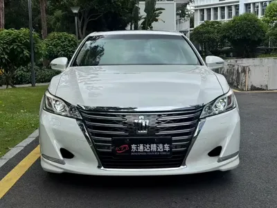 Toyota Crown 2017, 70000 км, за 113000 CNY