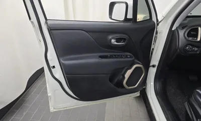 Jeep Renegade 2017, 120056 км, за 8400000 KRW - фото 24