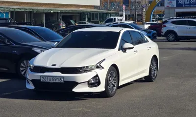 Kia K5 · 2021 год