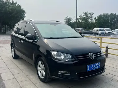 Volkswagen Sharan 2013, 180000 км, за 28000 CNY