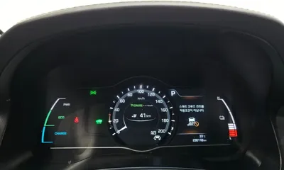 Hyundai Ioniq 2018, 230118 км, за 9000000 KRW - фото 8