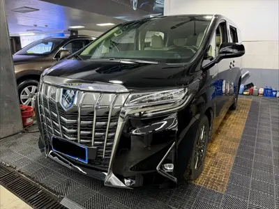 Toyota Alphard · 2020 год