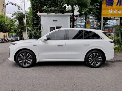 Li Auto Li L6 2025, 15000 км, за 198800 CNY