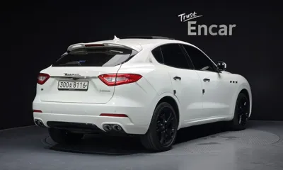Maserati Levante 2018, 136057 км, за 16990000 KRW