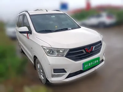 Wuling Hongguang 2018, 28200 км, за 33815.19 CNY