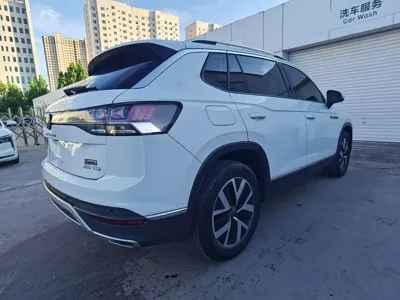 Volkswagen Tayron 2023, 21900 км, за 175799 CNY