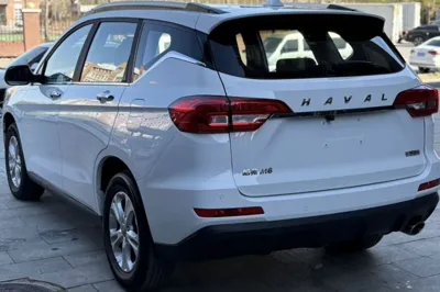 Haval M6 2018, 89200 км, за 39645.76 CNY