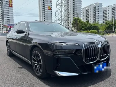 BMW 7 Series · 2024 год