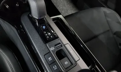 Toyota Prius 2024, 8463 км, за 34990000 KRW - фото 9
