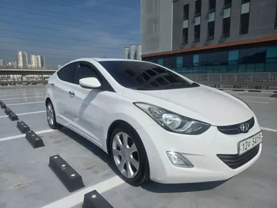 Hyundai Avante 2012, 117000 км, за 4500000 KRW
