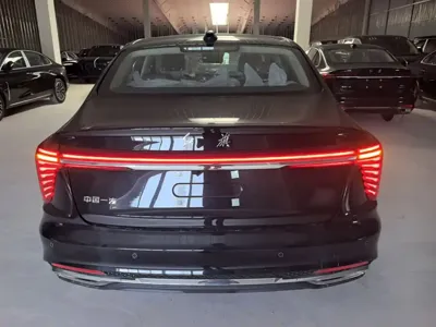 Hongqi Hongqi H5 2026, 100 км, за 120100 CNY
