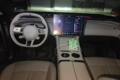 Xiaomi Auto YU7 2025, 15700 км, за 268657.62 CNY - фото 9