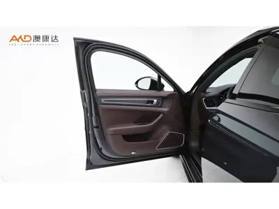 Porsche Panamera 2023, 37000 км, за 738000 CNY - фото 10