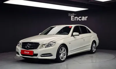 Mercedes-Benz E-Class · 2010 год