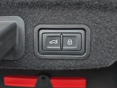 Audi A8 2015, 132500 км, за 18900000 KRW - фото 16
