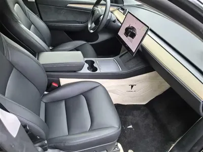 Tesla Model Y 2022, 78000 км, за 149800 CNY - фото 12