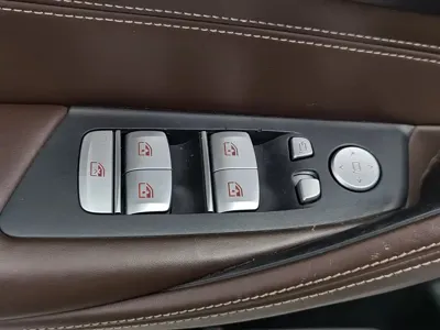 BMW 5 Series 2019, 72500 км, за 140800 CNY - фото 9