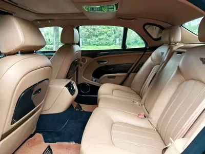 Bentley Mulsanne 2013, 170000 км, за 711100 CNY - фото 3