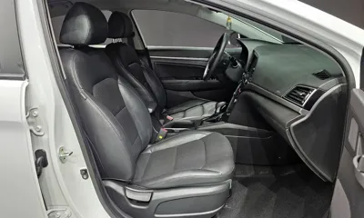Hyundai Avante 2018, 112741 км, за 8900000 KRW - фото 12