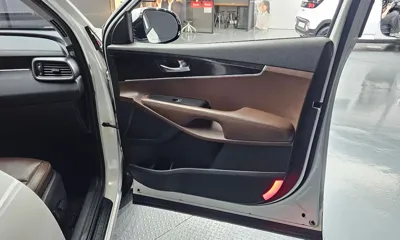 Kia Sorento 2016, 98381 км, за 12500000 KRW - фото 25