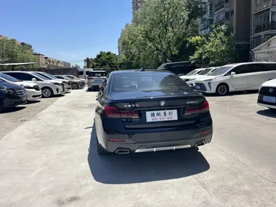 BMW 5 Series 2021, 100000 км, за 178800 CNY