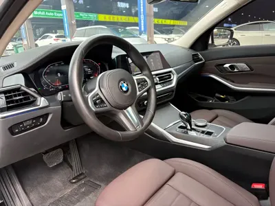 BMW 3 Series 2021, 24000 км, за 138800 CNY
