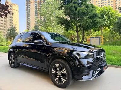 Mercedes-Benz 奔驰GLE(进口) 2023, 80000 км, за 343700 CNY