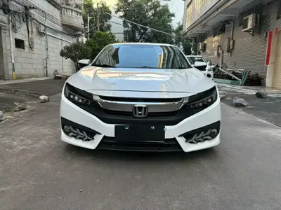 Honda Civic 2017, 90000 км, за 46800 CNY