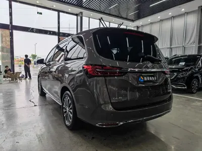 Buick GL8 2023, 60000 км, за 125800 CNY - фото 11
