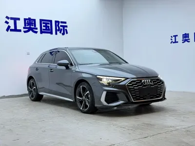 Audi A3 2022, 33000 км, за 153800 CNY