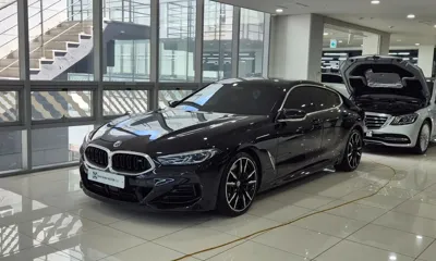 BMW 8-Series · 2023 год