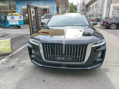 Hongqi Hongqi H9 2021, 65000 км, за 155800 CNY