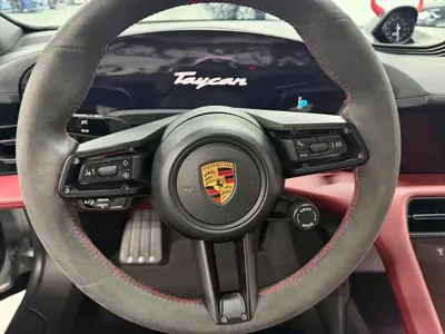 Porsche Taycan 2022, 49000 км, за 410600 CNY - фото 6