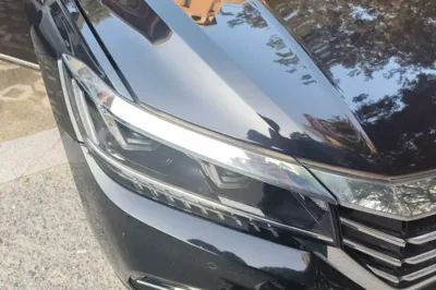 Volkswagen Passat 2020, 80399 км, за 94462.61 CNY
