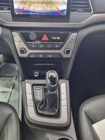 Hyundai Avante 2017, 126041 км, за 7500000 KRW - фото 17