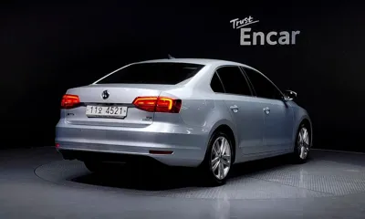 Volkswagen Jetta 2015, 182020 км, за 4900000 KRW